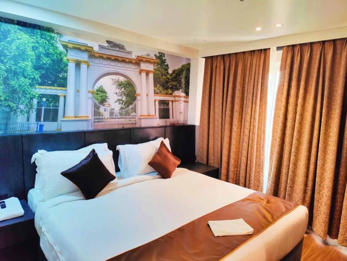 Noxx Residency Hotel Hāora Екстериор снимка